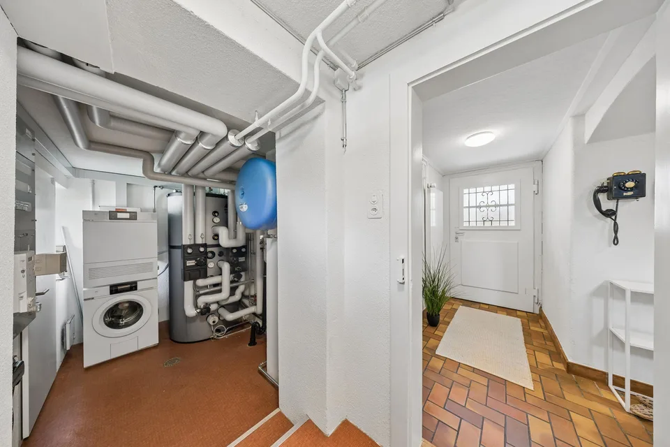 liebevoll saniertes 4.5-Zimmer-Doppeleinfamilienhaus in Riedern – photo 16 of 30
