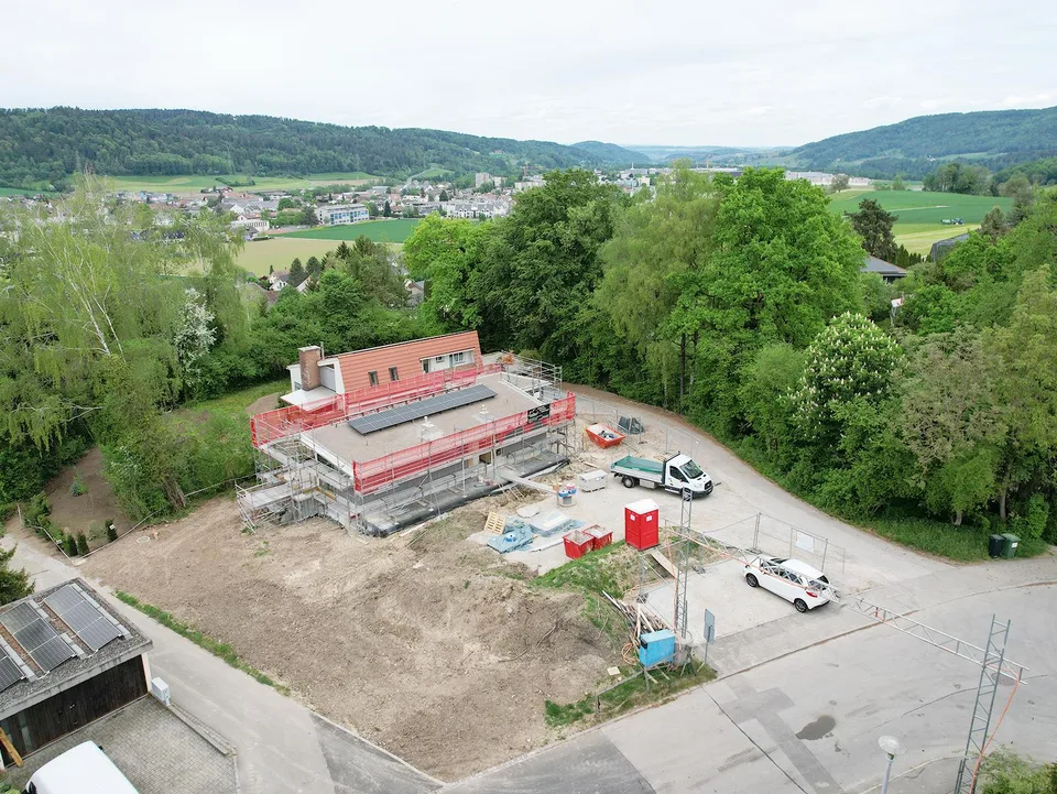 Baulandparzelle für freistehendes Einfamilienhaus an attraktiver Laqe