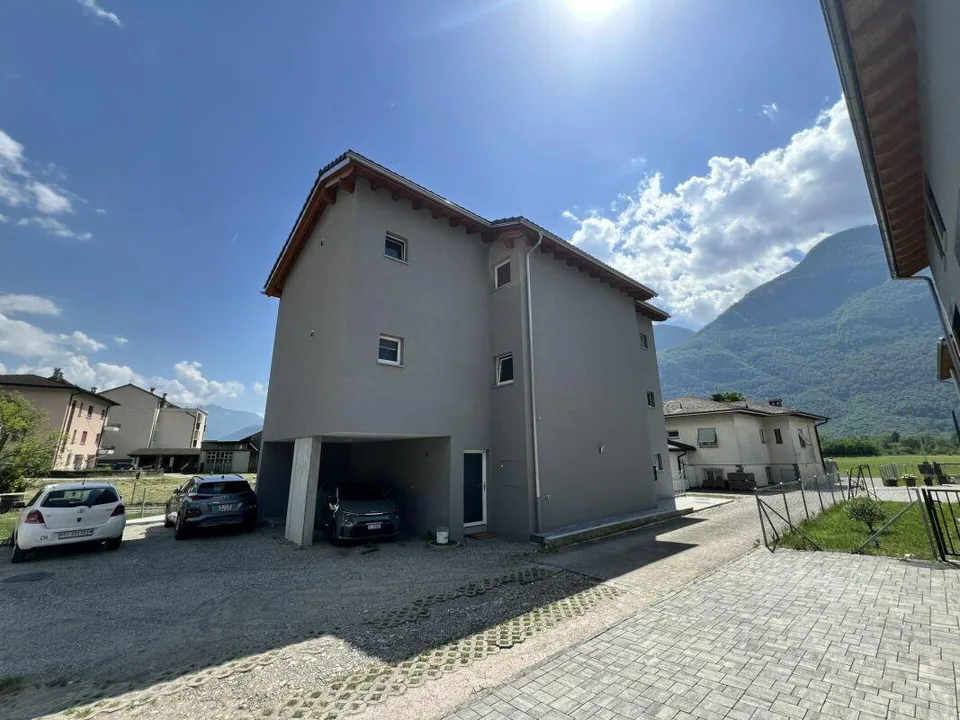 Mehrfamilienhaus mit 5 Wohnungen à 2,5 Zimmer