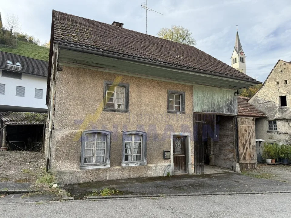 Sanierungsbedürftiges Haus im Herzen von Würenlingen