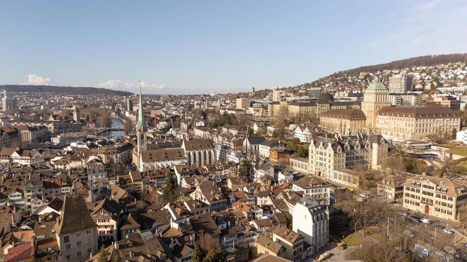 Historisches Altstadthaus im begehrten Kreis 1 in Zürich