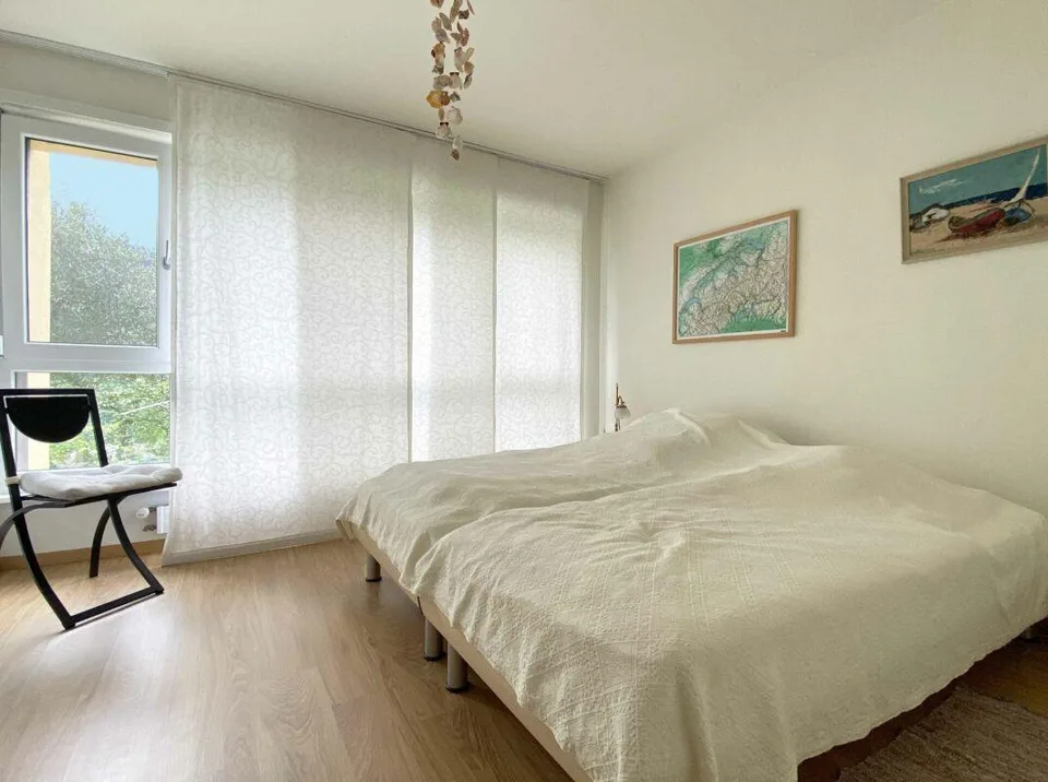 CASA CON SORPRESA! BEN CURATA E SPAZIOSA A POCHI MINUTI DAL LAGO E ...