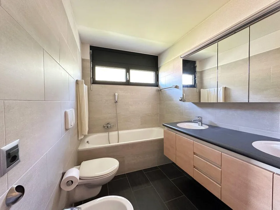 Casa unifamiliare di alto standing con sauna, piscina interna e asc... – Foto 8 von 15