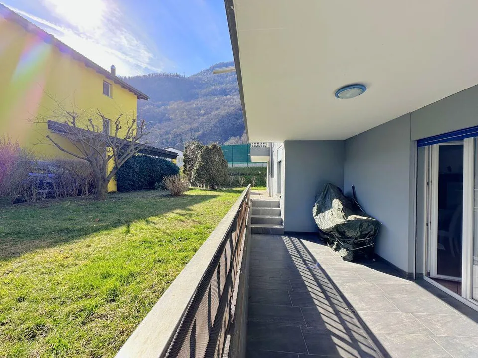 Ampio 3.5 locali al piano terra a Gnosca | Geräumige 3.5-Zimmer-Woh... – foto 8 di 9
