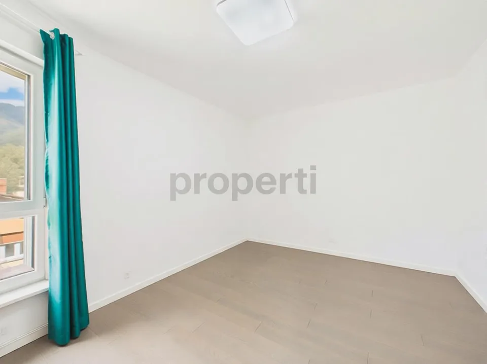 Appartement élégant de 4,5 pièces à Bellinzone avec terrasse de 30 m²