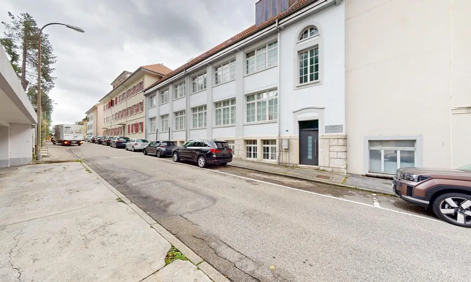 Résidence privée unique à St-Imier - Investissement Auto-portant