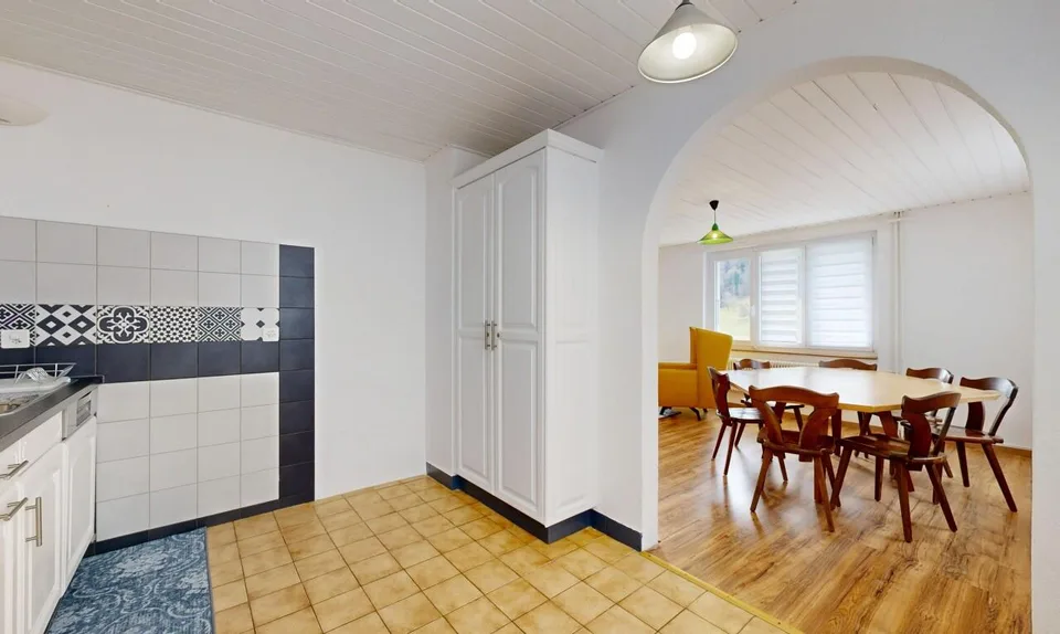 Belle Maison à St-Ursanne – 3 logements indépendants