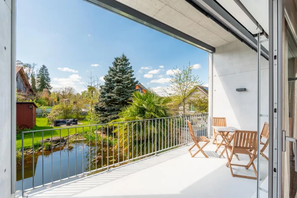 Stilvolles Zuhause mit idyllischem Ausblick
