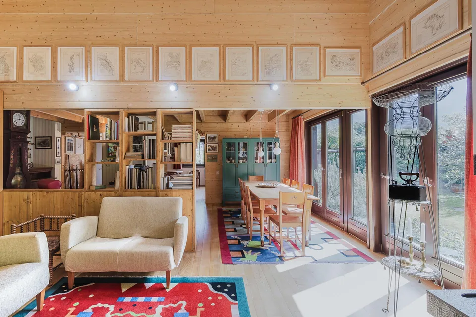 Vivi nel verde, senza compromessi: casa indipendente in legno a Moleno