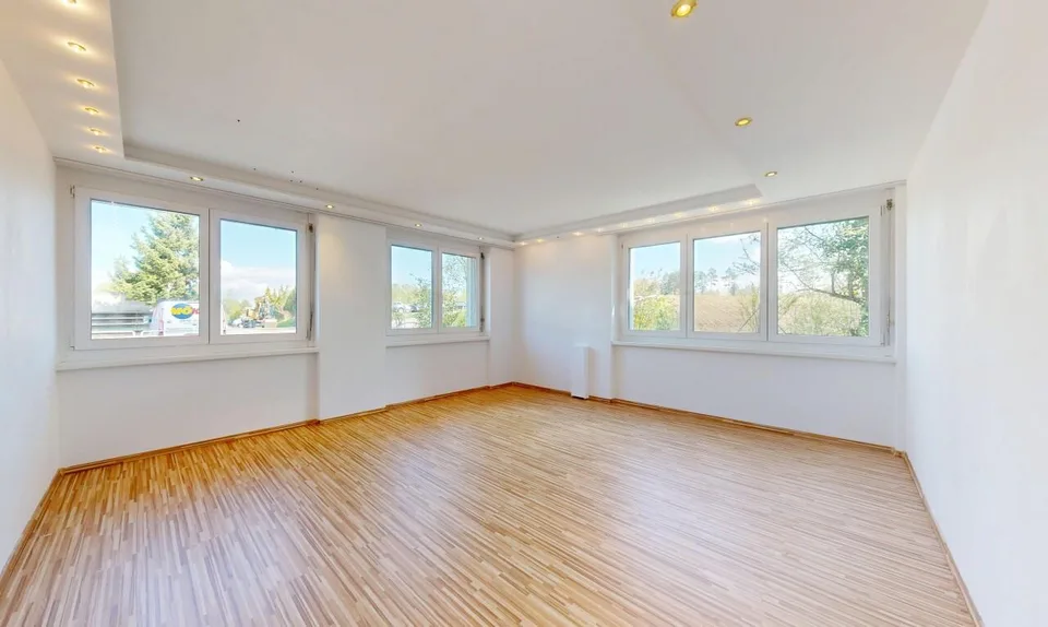 Helle 5.5-Zimmer-Wohnung – Foto 7 von 19