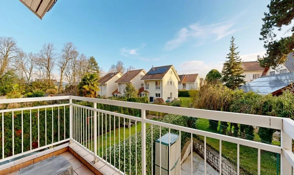 5 rooms, 180 m²: Beautiful end-of-terrace house with garden in Mies – photo 7 of 23