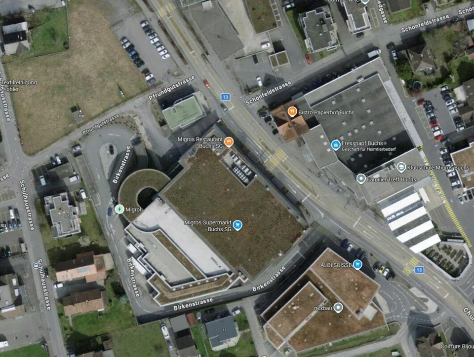 Geschäftshaus mit Entwicklungspotenzial an hochfrequenter Lage und ...