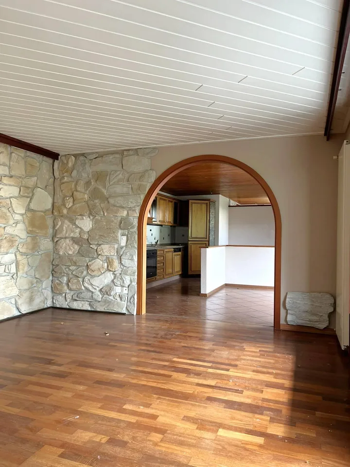 Ampio appartamento duplex con terrazze panoramiche in casa bifamiliare – Foto 8 von 13
