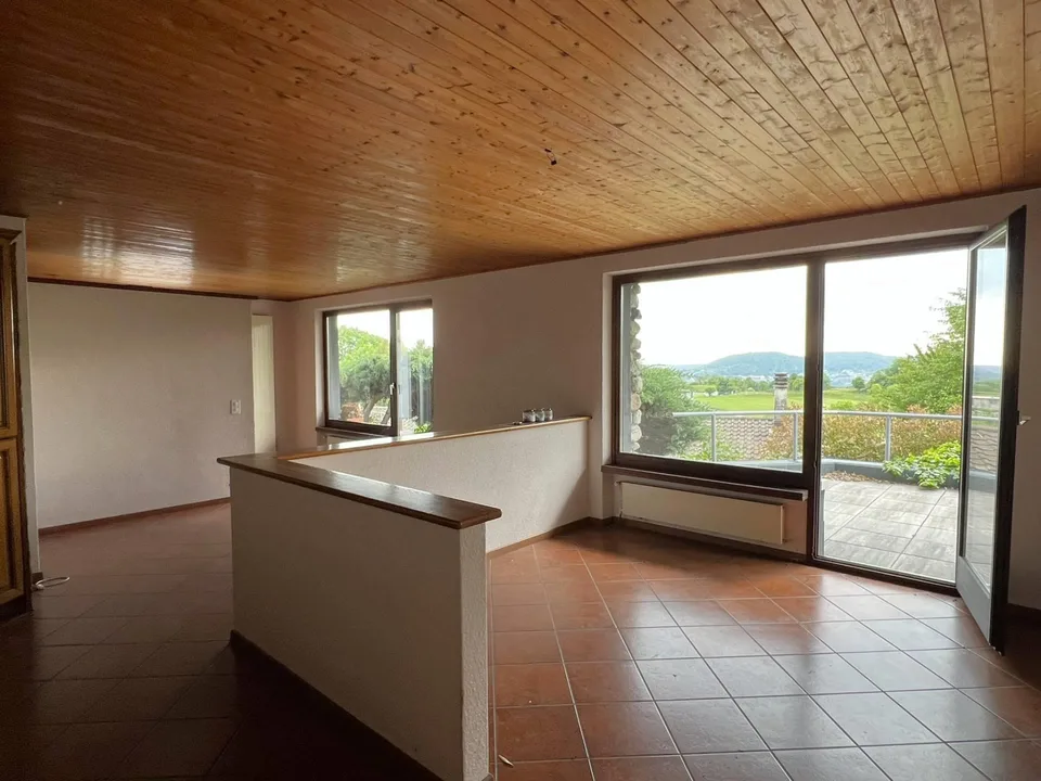 Ampio appartamento duplex con terrazze panoramiche in casa bifamiliare – Foto 6 von 13