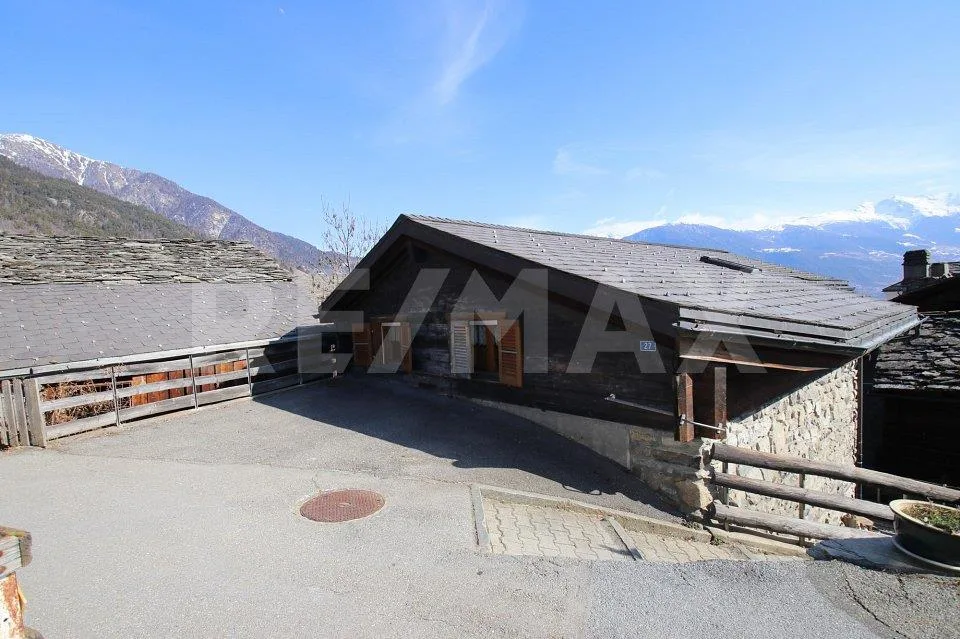 Historisches Alpenjuwel: Charmantes Haus in Wallis – Foto 6 von 13