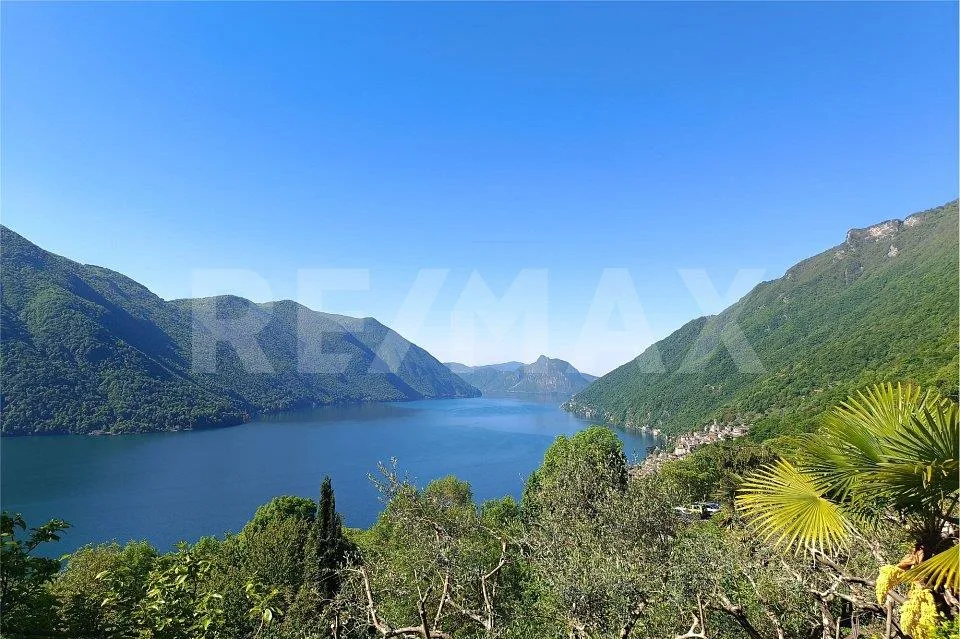 Meravigliosa casa nel borgo storico di Castello Valsolda (Italia)