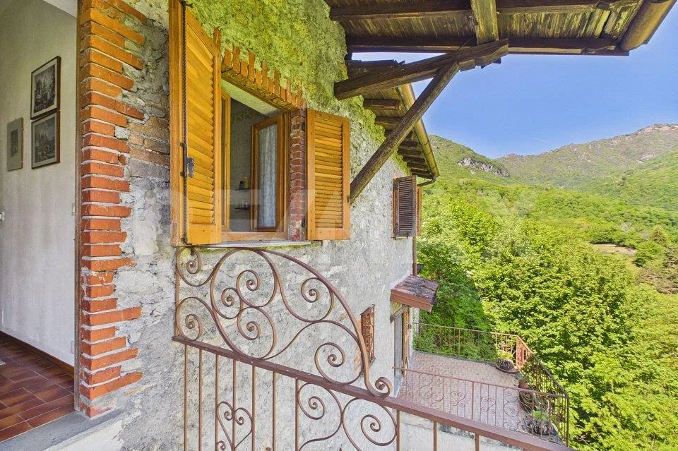 Meravigliosa casa nel borgo storico di Castello Valsolda (Italia) – Foto 13 von 13