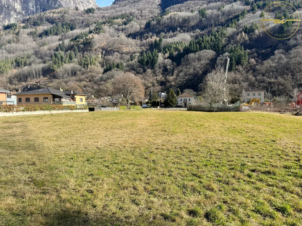 TERRENO EDIFICABILE IN MEZZO AL VERDE AD OSOGNA