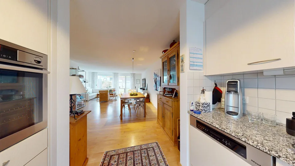 4½ Zimmer/Mittelhaus – für Kenner beinahe  im Neuzustand!