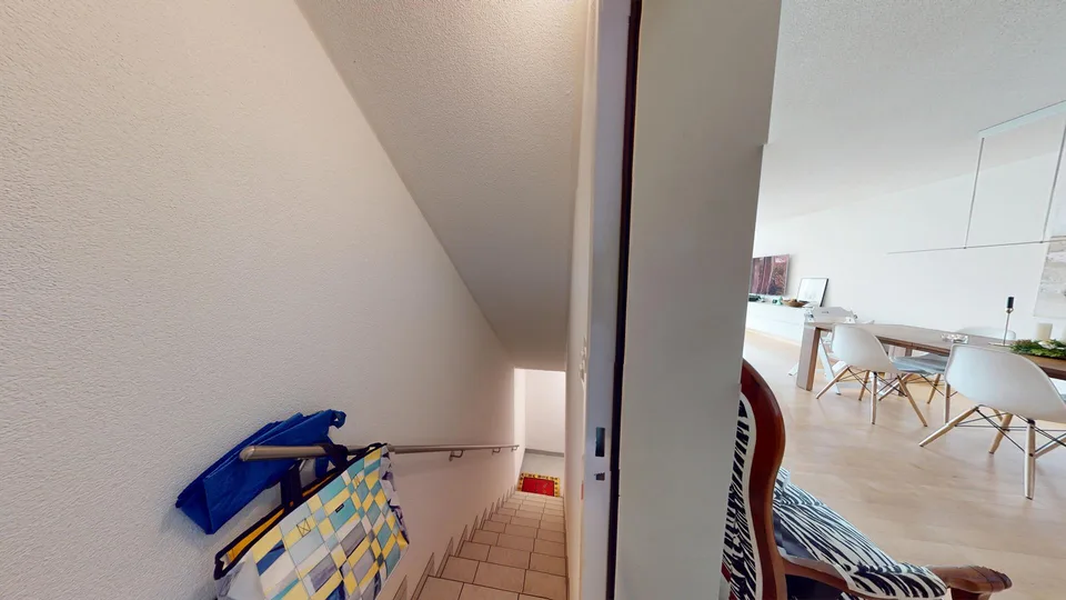 4½ Zimmer/Mittelhaus – für Kenner beinahe im Neuzustand! – photo 18 sur 26