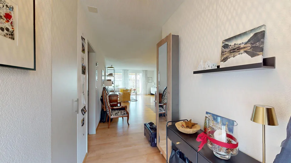 4½ Zimmer/Mittelhaus – für Kenner beinahe im Neuzustand! – photo 6 sur 26