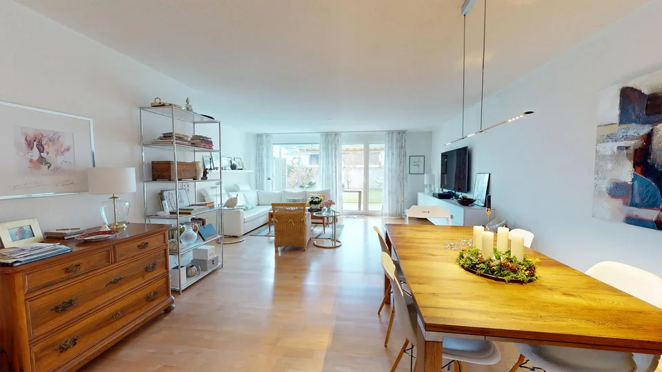 4½ Zimmer/Mittelhaus – für Kenner beinahe  im Neuzustand!