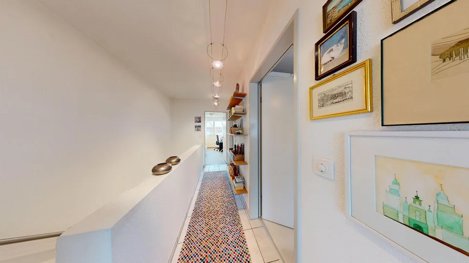 4½ Zimmer/Mittelhaus – für Kenner beinahe im Neuzustand! – photo 9 sur 26