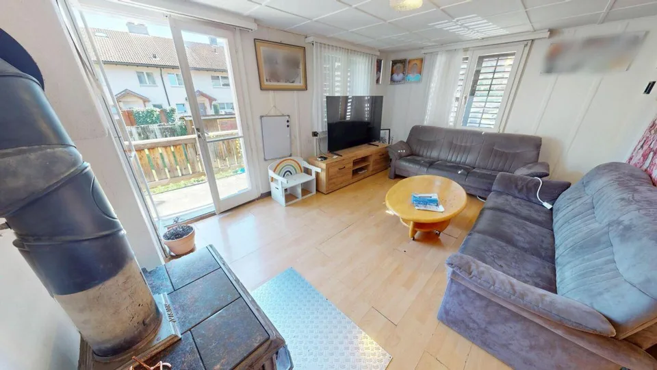 4½-Zi Doppel-Einfamilienhaus an zentraler Lage