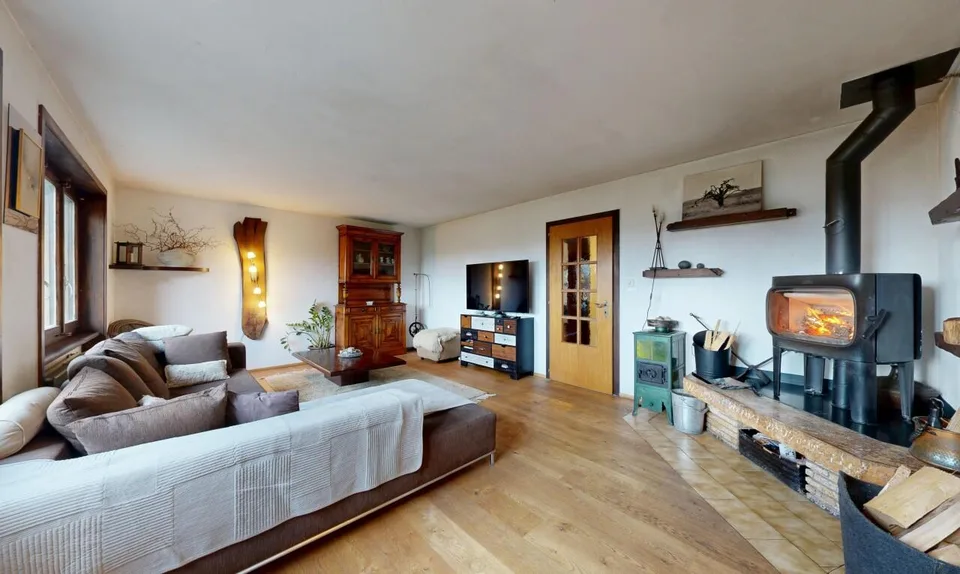 Einfamilienhaus auf einem großen Grundstück