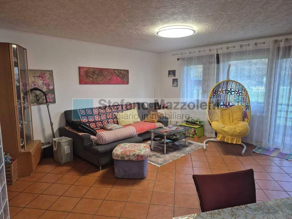 ST.ANTONINO-Vendesi luminoso appartamento 4.5 – Foto 6 von 10
