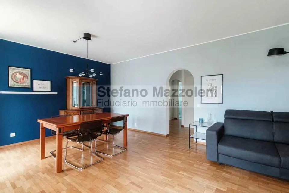 LOCARNO-Vendesi grazioso appartamento 2.5 con Res. Secondaria
