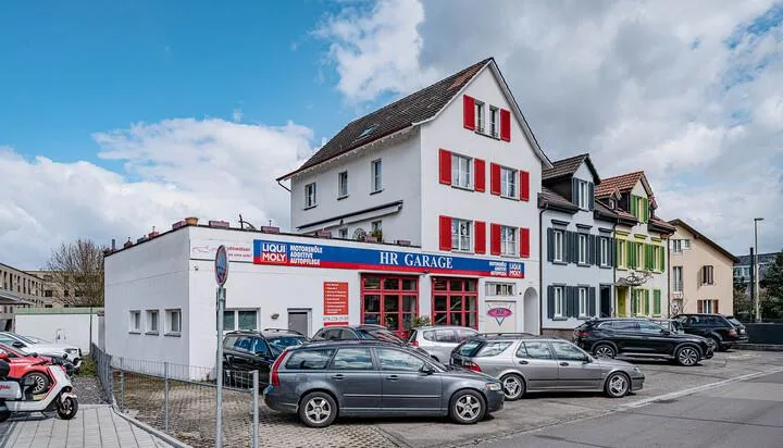 WOHN- UND GESCHÄFTSHAUS MIT POTENZIAL IM HERZEN VON ETTINGEN