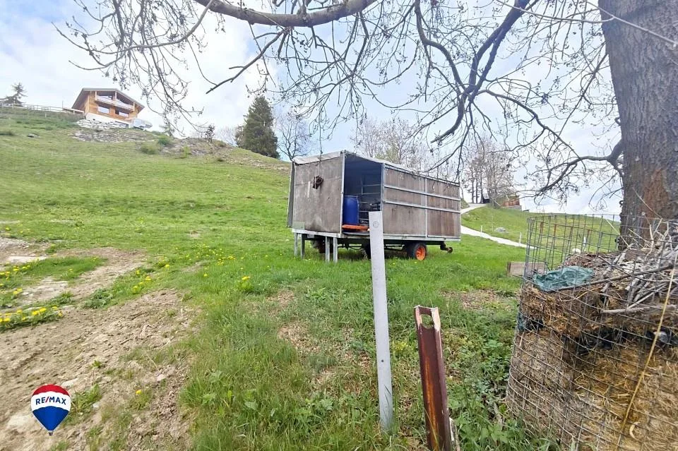 Terrain à bâtir pour 1 à 2 maisons en zone H20