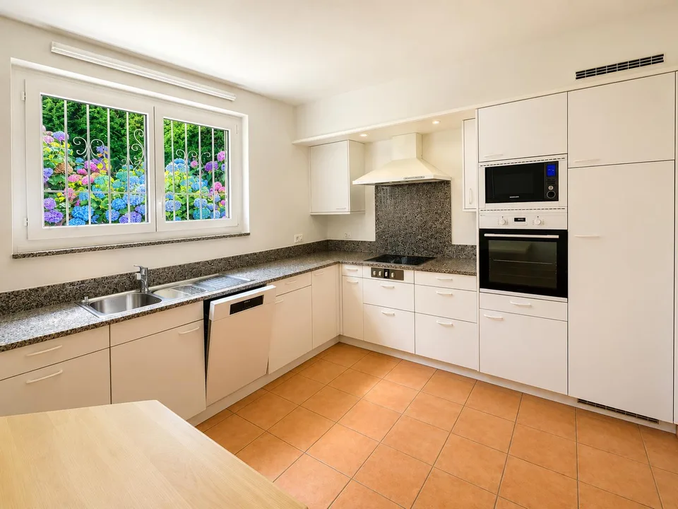Casa unifamiliare a Losone 4.5 Locali con ampio terreno – photo 8 sur 12