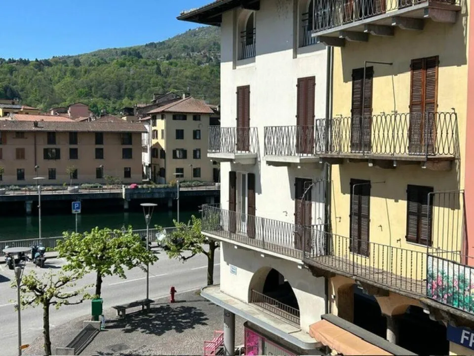 STABILE A REDDITO / INVESTIMENTO - TRASFORMABILE IN 3-4 APPARTAMENTI