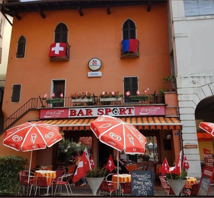 STABILE A REDDITO / INVESTIMENTO - TRASFORMABILE IN 3-4 APPARTAMENTI