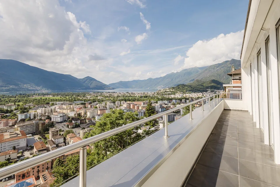 Schöne und moderne Villa mit fantastischer Seesicht (68) – foto 12 di 16