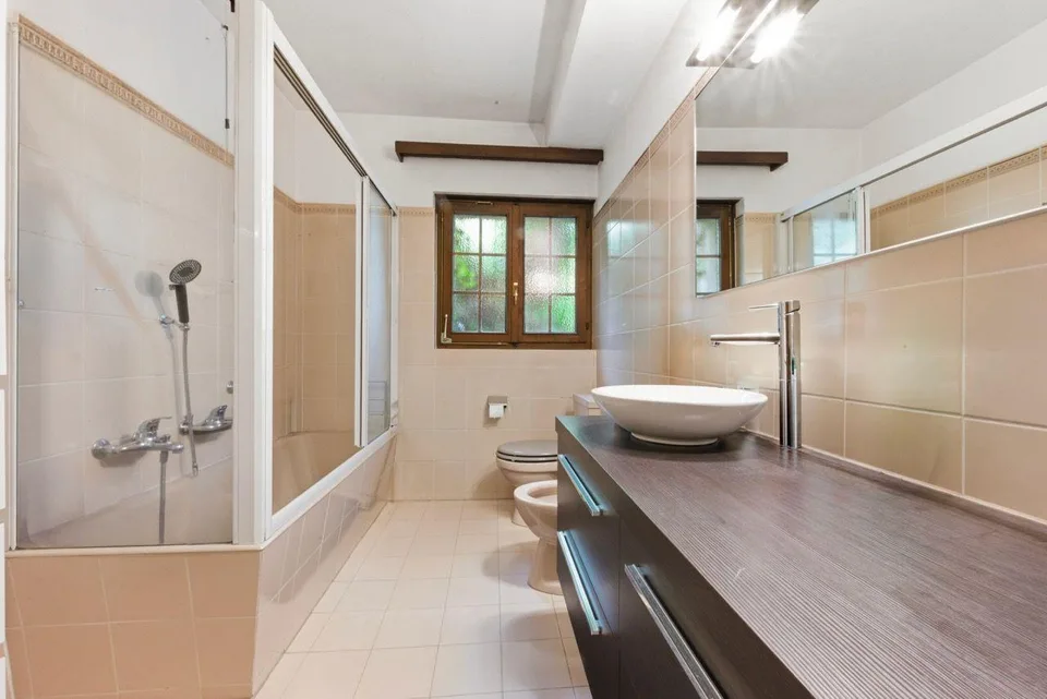 Elegance and Views: villa with lake view and absolute privacy | Ele... – Foto 14 von 14