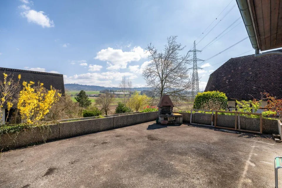 4.5-Zimmer-Einfamilienhaus mit Studiowohnung