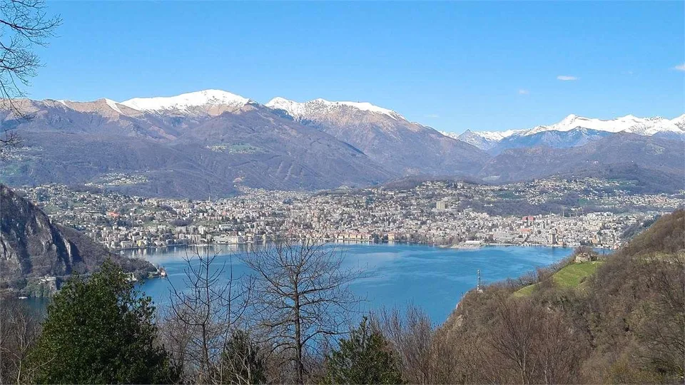 AROGNO: TERRENO EDIFICABILE VISTA LAGO