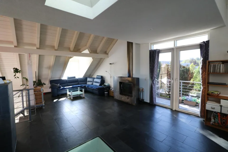 5 1/2 Zi. Duplex mit toller Dachterrasse