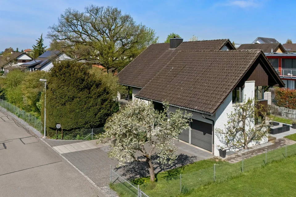 Ein Zuhause für Generationen – Architektenhaus mit über 1'200 m² Tr...