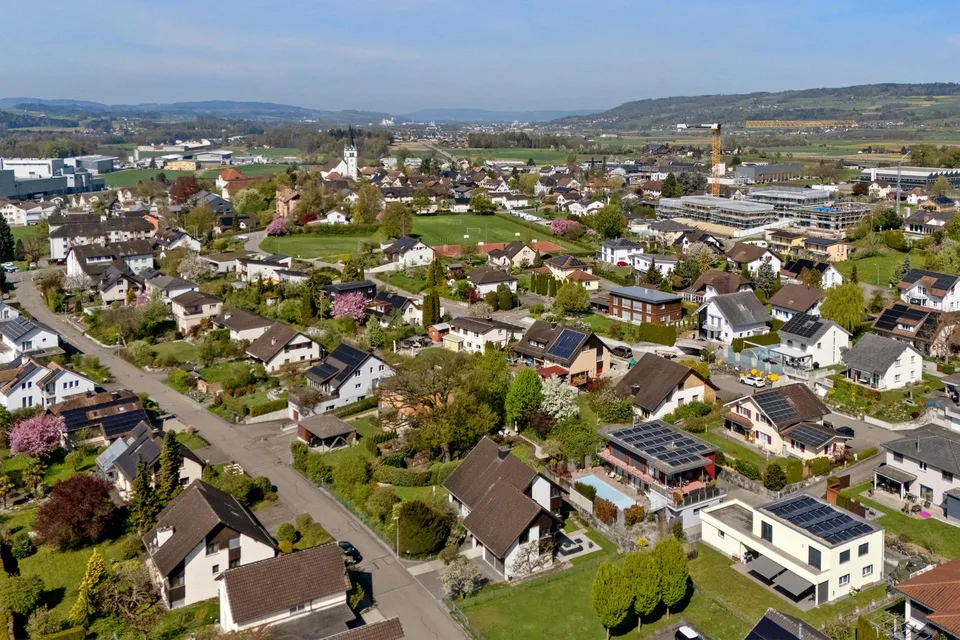 Ein Zuhause für Generationen – Architektenhaus mit über 1'200 m² Tr...