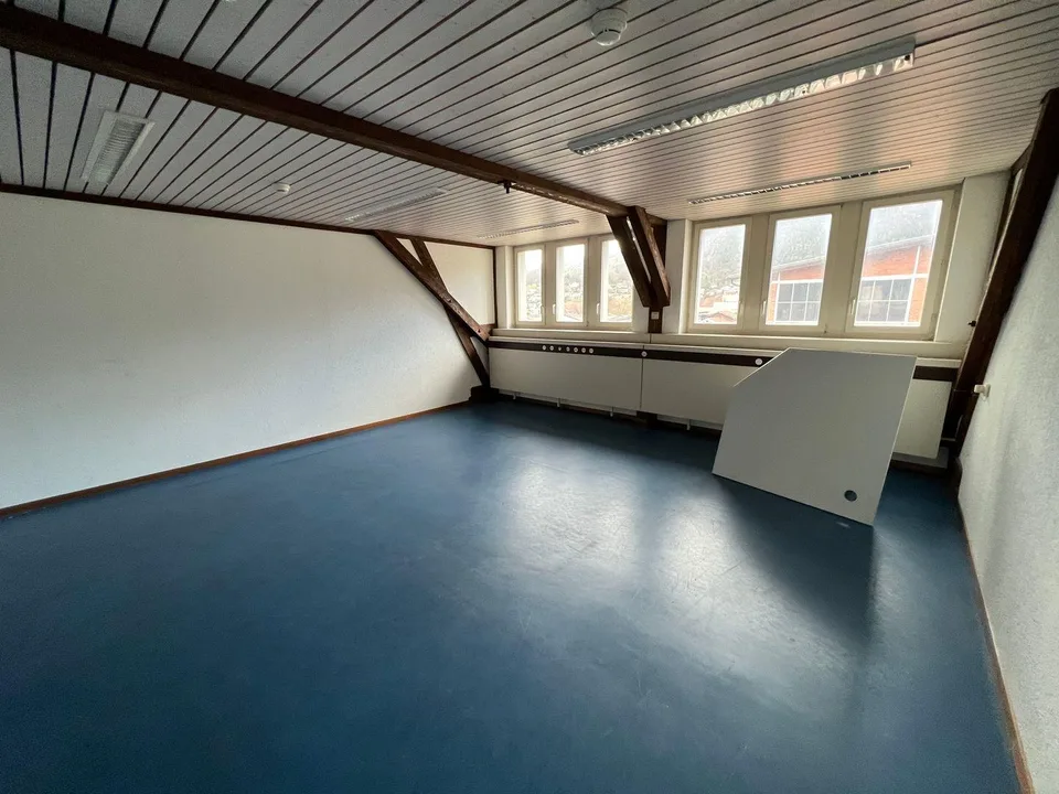Günstige Gewerbe, Lager- & Büroräumlichkeiten ab 30m2 zu vermieten