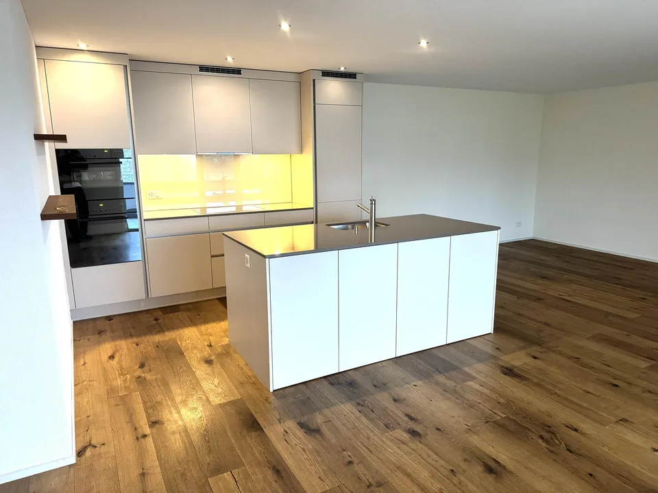 Bel appartement de 3,5 pièces, lumineux, au 1er étage avec vue sur les montagnes cherche un nouveau propriétaire – photo 12 sur 31