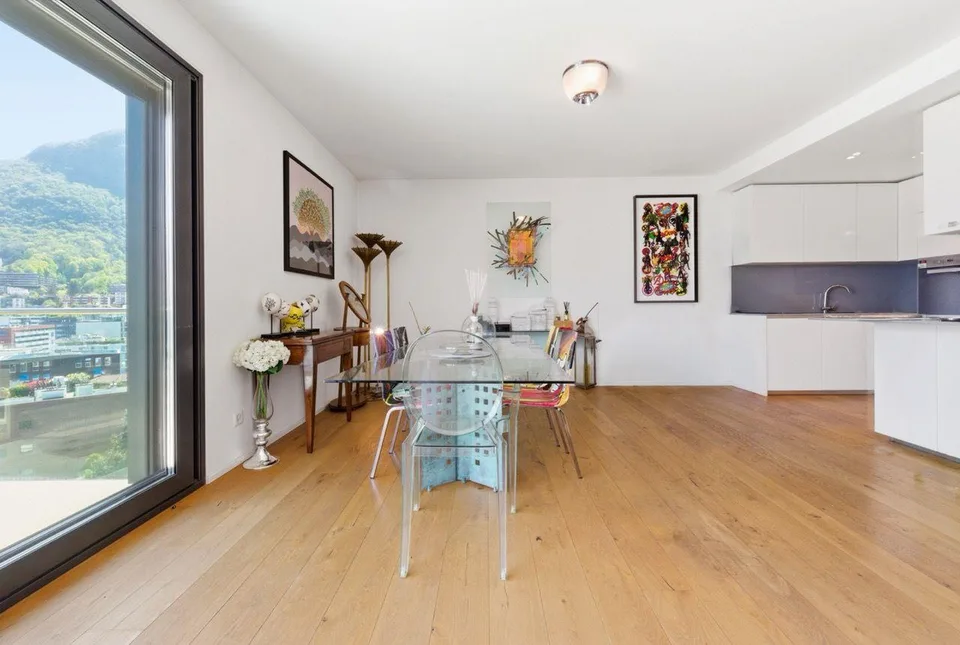 Esclusivo attico con rooftop panoramico e vista lago mozzafiato | E...