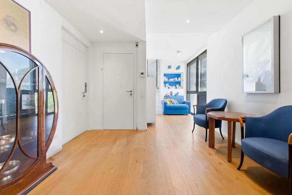 Esclusivo attico con rooftop panoramico e vista lago mozzafiato | E... – foto 7 di 12