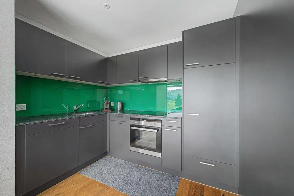 Moderne 2.5-Zimmer-Wohnung mit Panoramasicht in Illgau (St. Karl) – Foto 9 von 13