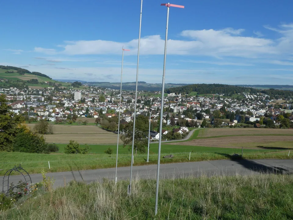 Bauland mit bewilligten Einfamilienhaus und Pool