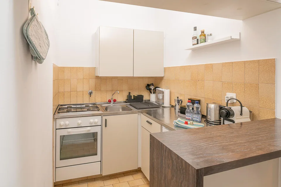 "Grazioso appartamento 2.5 locali con balcone e vista panoramica a Lug